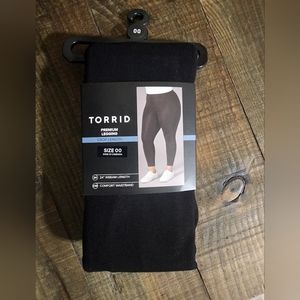 Torrid crop length leggings size 00 brand new!